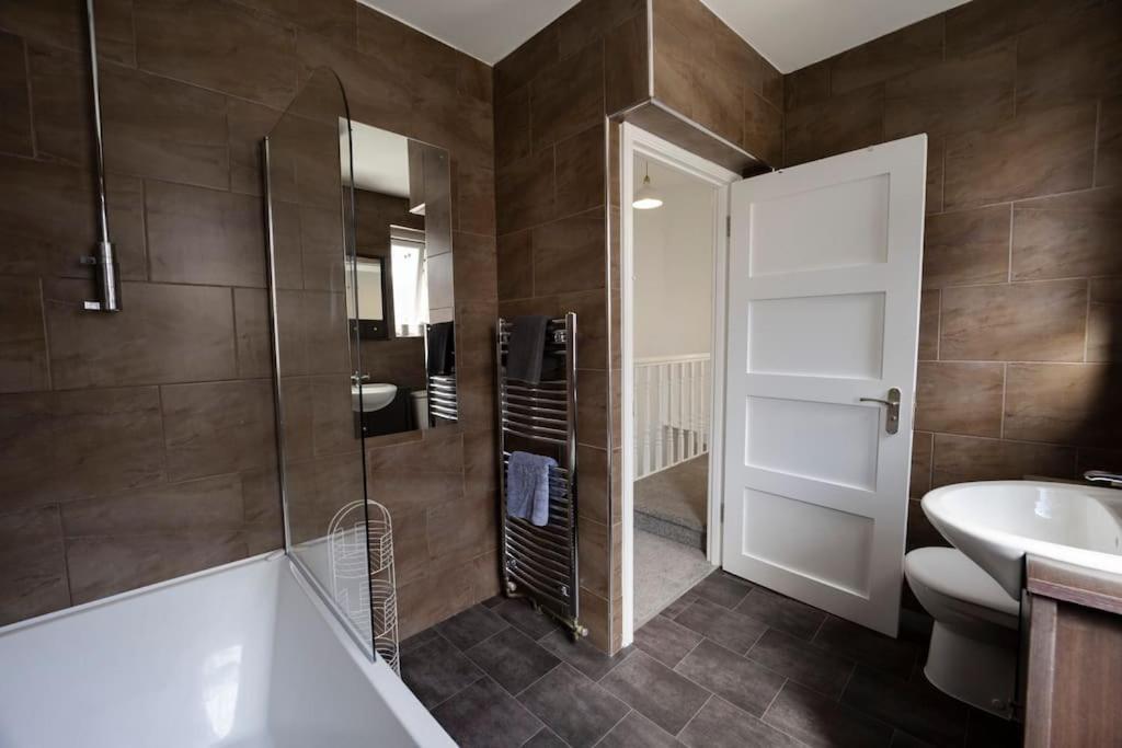 Spacious Holiday Home In Porthcawl Exterior foto